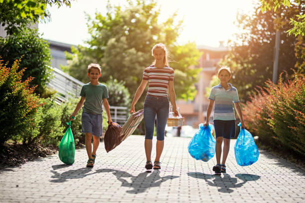 Best Yard Cleanup Services  in Moosic, PA